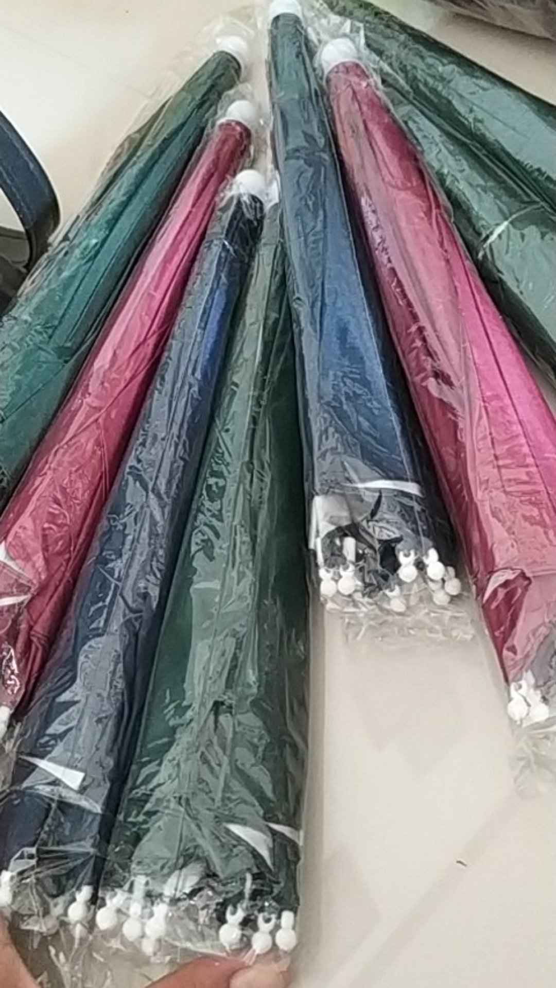 Payung Topi Untuk Anak Anak Atau Dewasa / Payung Kepala Hujan Melindungi Simp