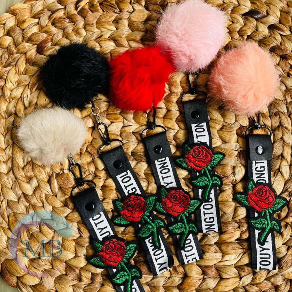 Cantolan Gantungan strap hiasan Tas Kunci Mobil Motor Aksesoris Motif Bulu pom pom Pompom Serbaguna MB3029