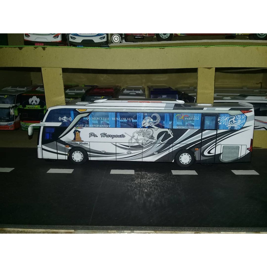 Miniatur Bus Haryanto SHD Wayang Putih Hitam