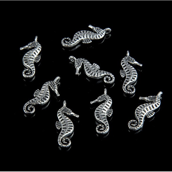 10pcs Charms Liontin Bentuk Kuda Laut Lapis Silver Antik Handmade Ukuran 22x9mm