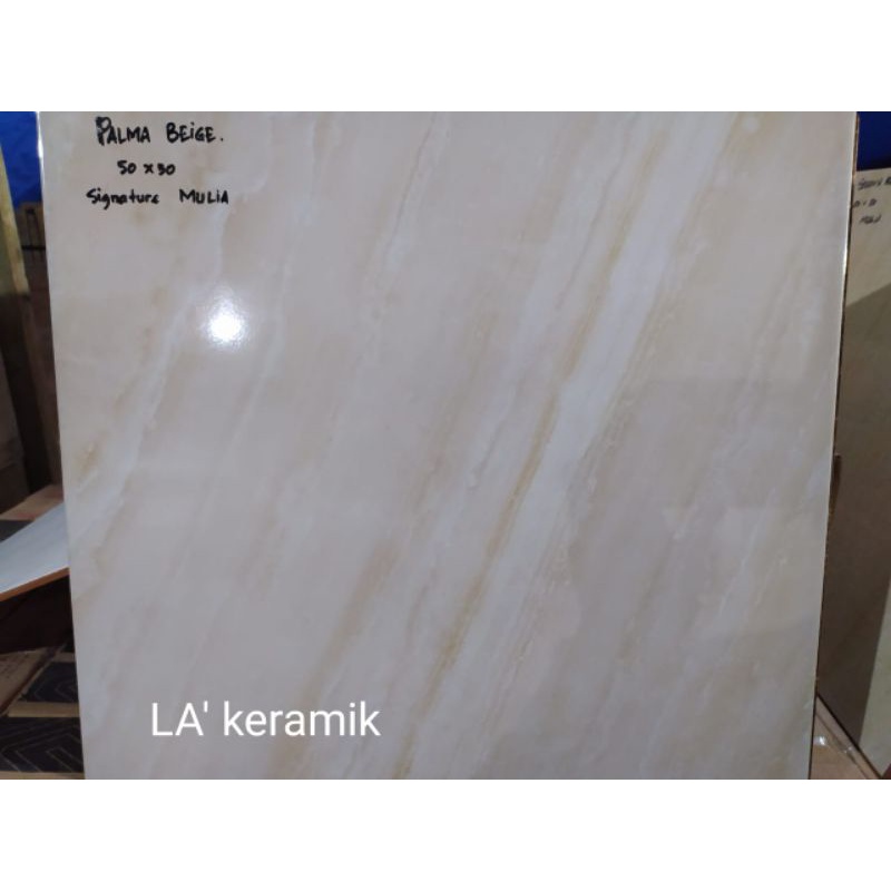 keramik Lantai / ubin / tegel / tile_Palma beige 50x50 _ signature Mulia