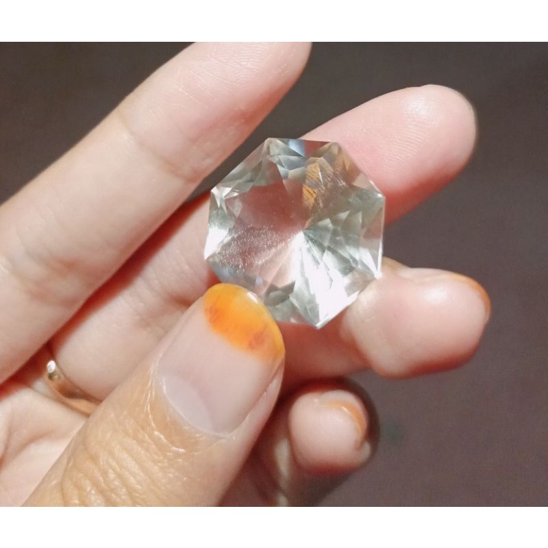 BATU KECUBUNG AIR/PUTIH KALIMANTAN ( FULL CUTTING )