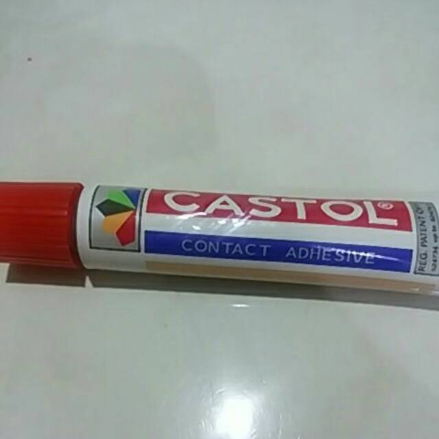 

Lem Castol