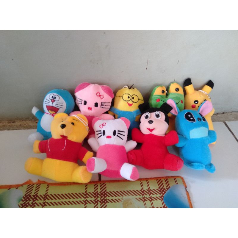 Boneka mini Tempelan kaca