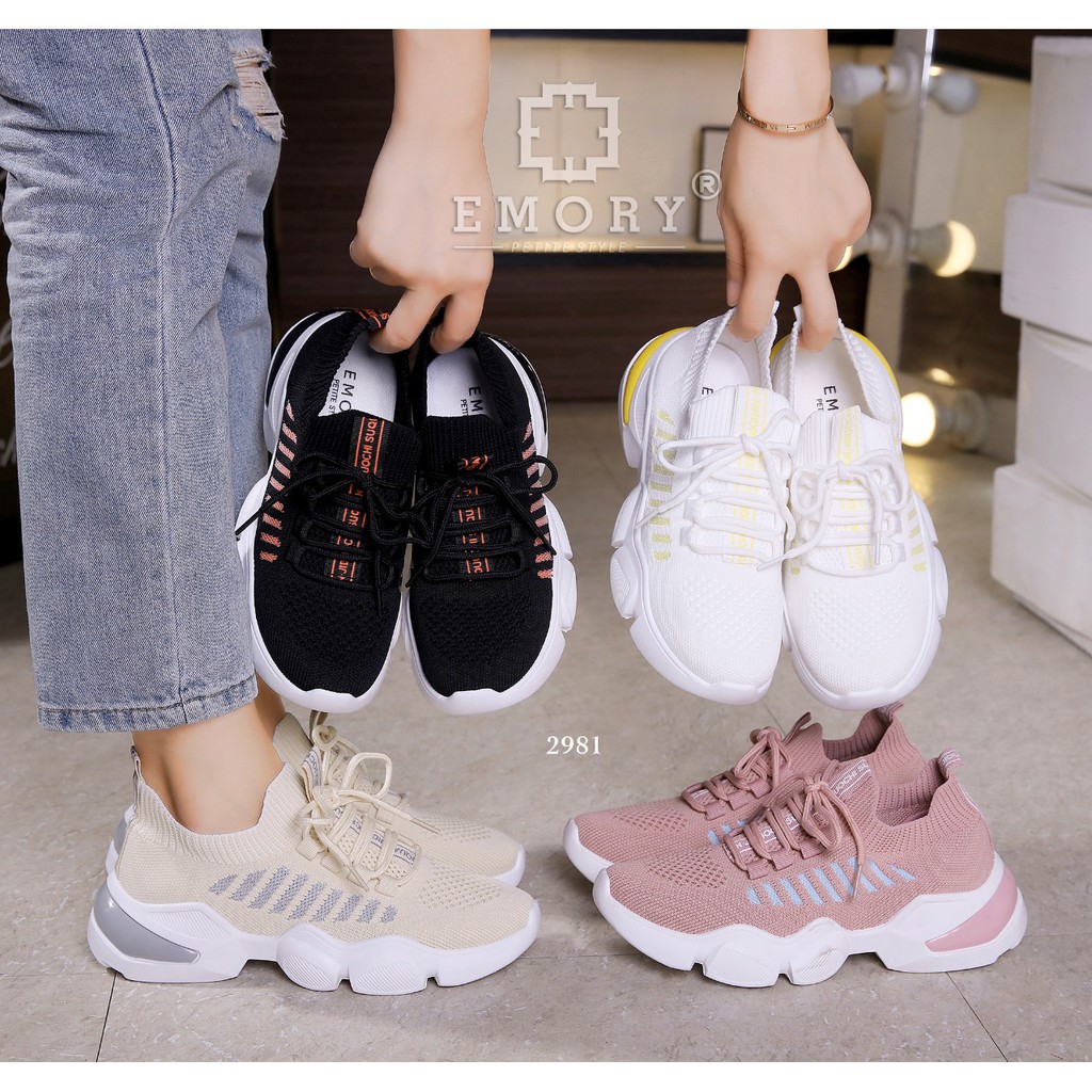 2981 PROMO SEPATU EMORY Flexknit Sneakers