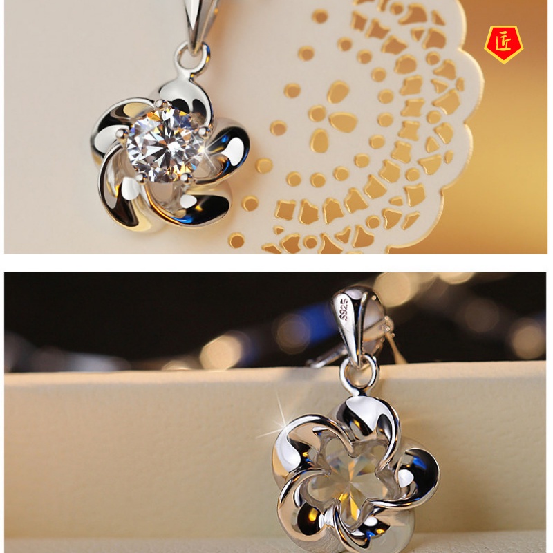 [Ready Stock]Plum Blossom Crystal Pendant Necklace Women's Fashion Temperament