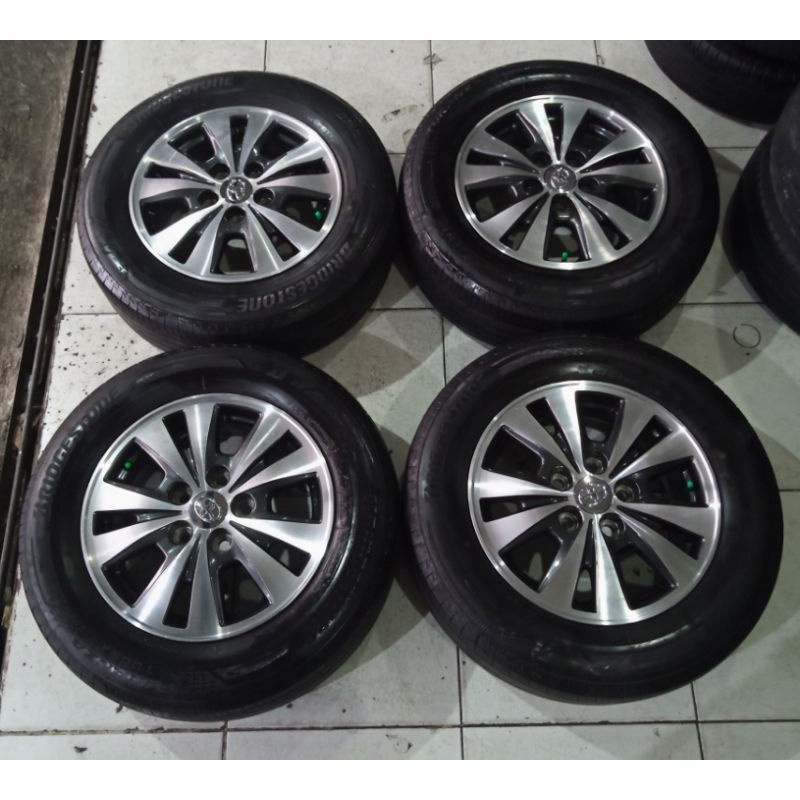 Velg Mobil Bekas Oem Std Toyota Kijang Innova Ring 15 Pcd 5x114,3 + Ban Bs 205 65 R15 Buat New Carry