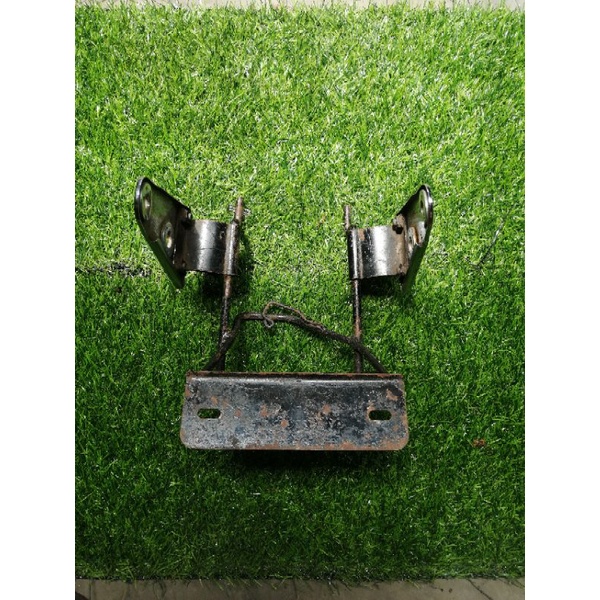 breket pangkon lampu depan tiger lama tilam tiger 2000 original
