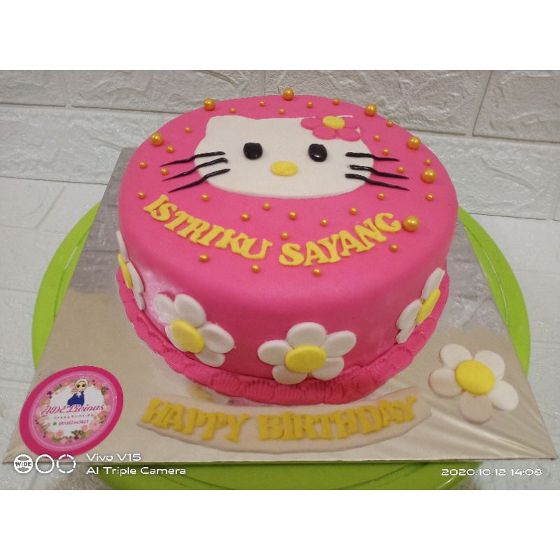 

cake hello kitty full fondant