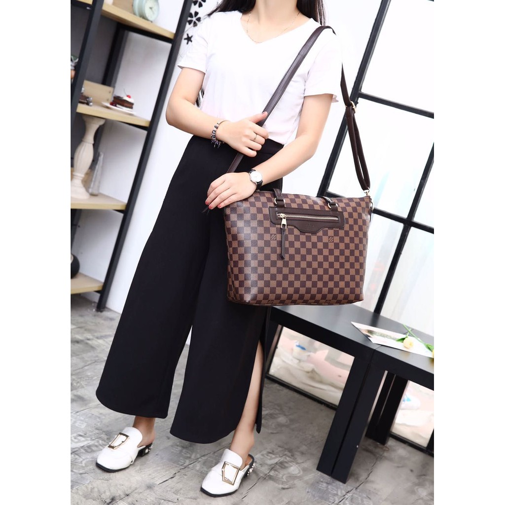New arrival Tas wanita branded impor Batam merek Lv Louis Vuitton Nice Microssima promo