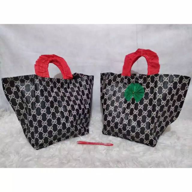 

MarMon- TAS TENTENG GOODY GOODIE BAG RENDA GUCCI SOUVENIR ULANG TAHUN ULTAH ANAK DOUVENIT PERNIKAHAN