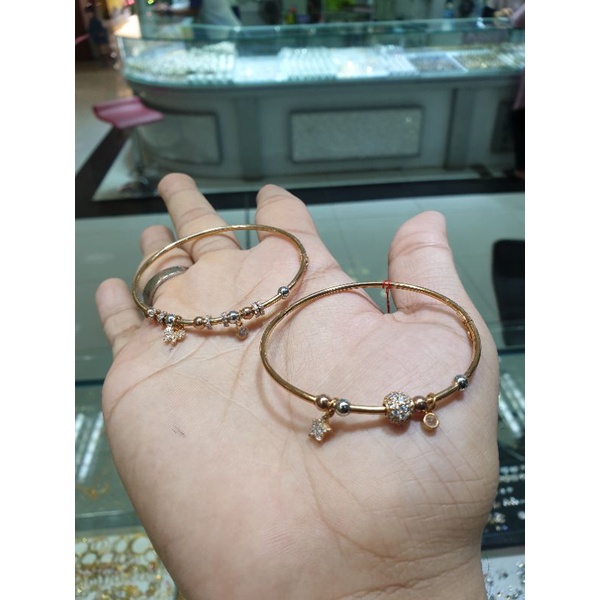 gelang bangle emas bola gantung bintang model fashion