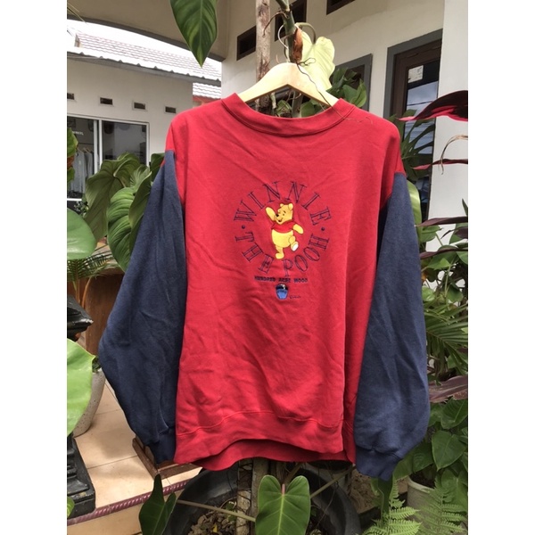 sweatshirt disney vintage winnie the pooh second