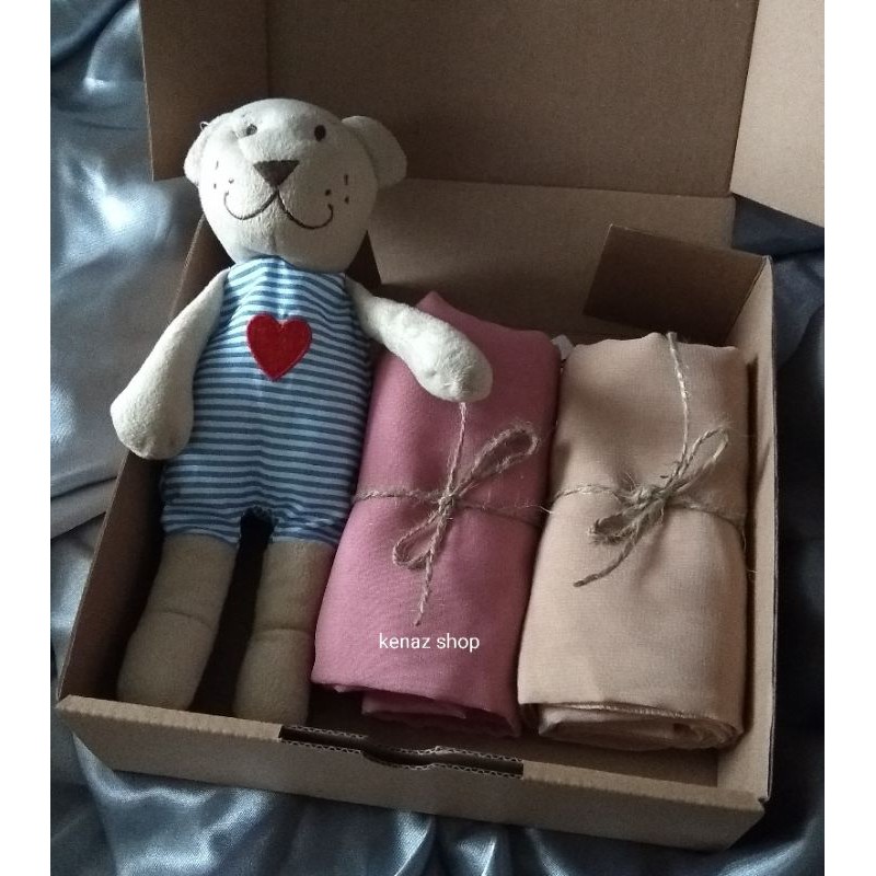 Hampers Kado Hijab Boneka Gift Ulang Tahun Anniversary Pacar