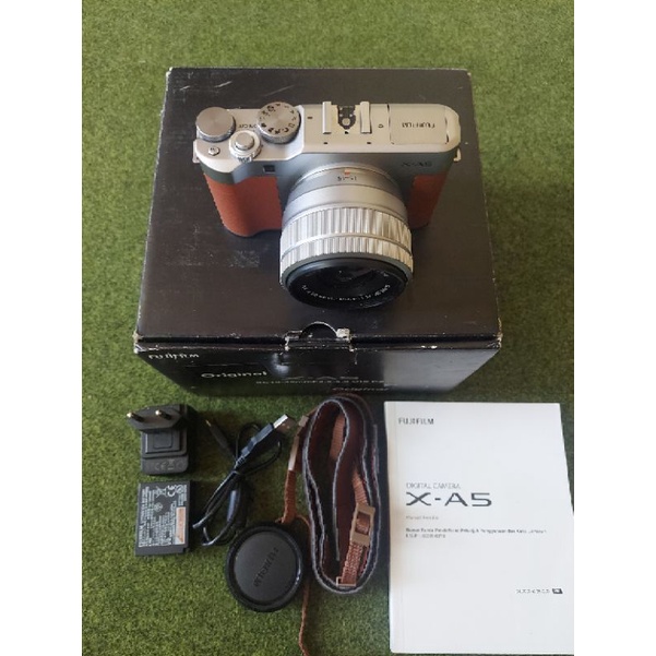 Kamera Mirrorless Fujifilm XA5 Kit X-A5 XA-5 XA 5 Kit Fullset Second / Kamera Vlogger Kamera Youtube
