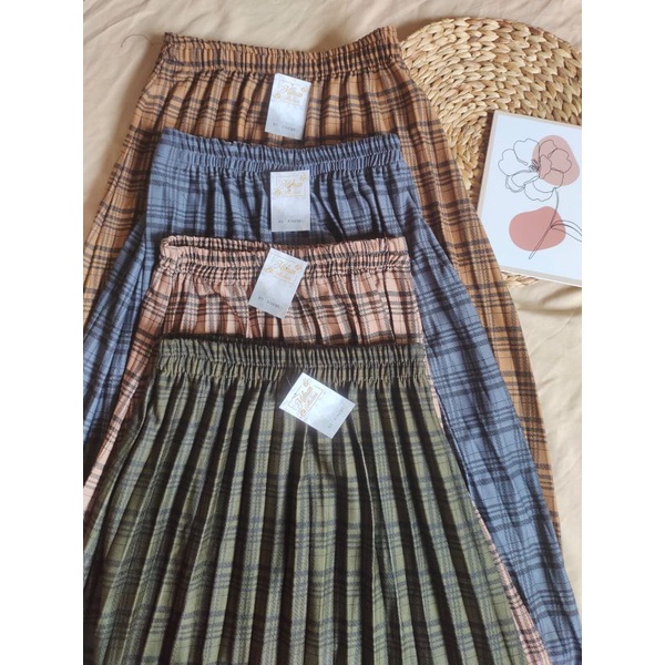 ROK PLISKET TARTAN KOREAN KOTAK PREMIUM