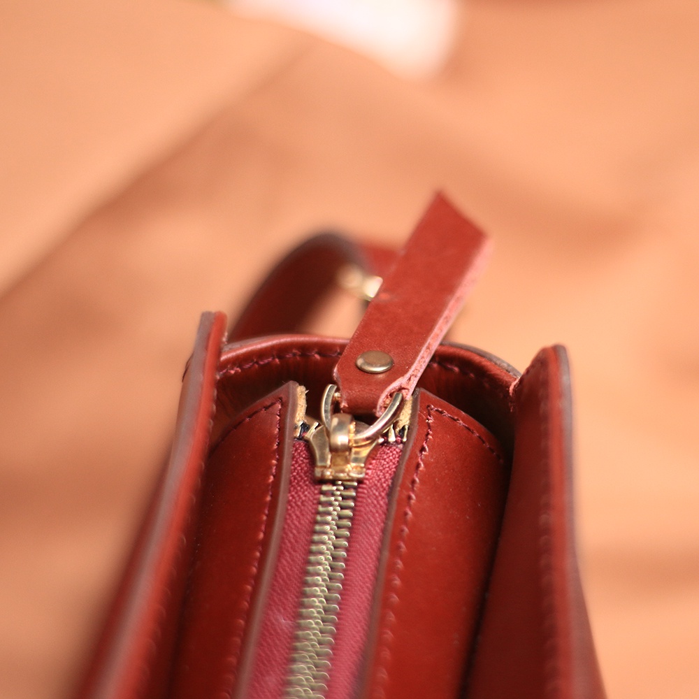 Slingbag Tas Selempang Kulit Wanita Asli Tas Slempang Wanita Kulit Cewek AL02 Morgante Sling Bag Fungsional KULIT SAPI ASLI ALICE LEATHER KUALITAS TERJAMIN MEMUASKAN