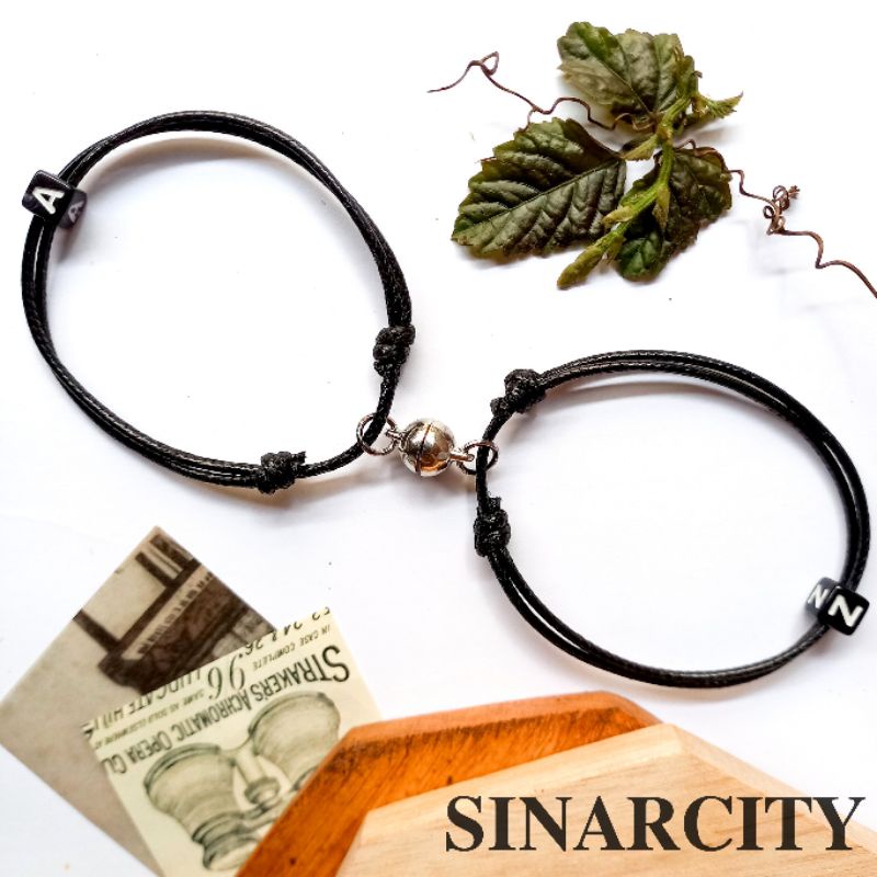 SC Gelang Magnet Tali Korea Huruf Kotak Hitam | COD Huruf Kirim chat seller | Gelang Inisial Magnet 