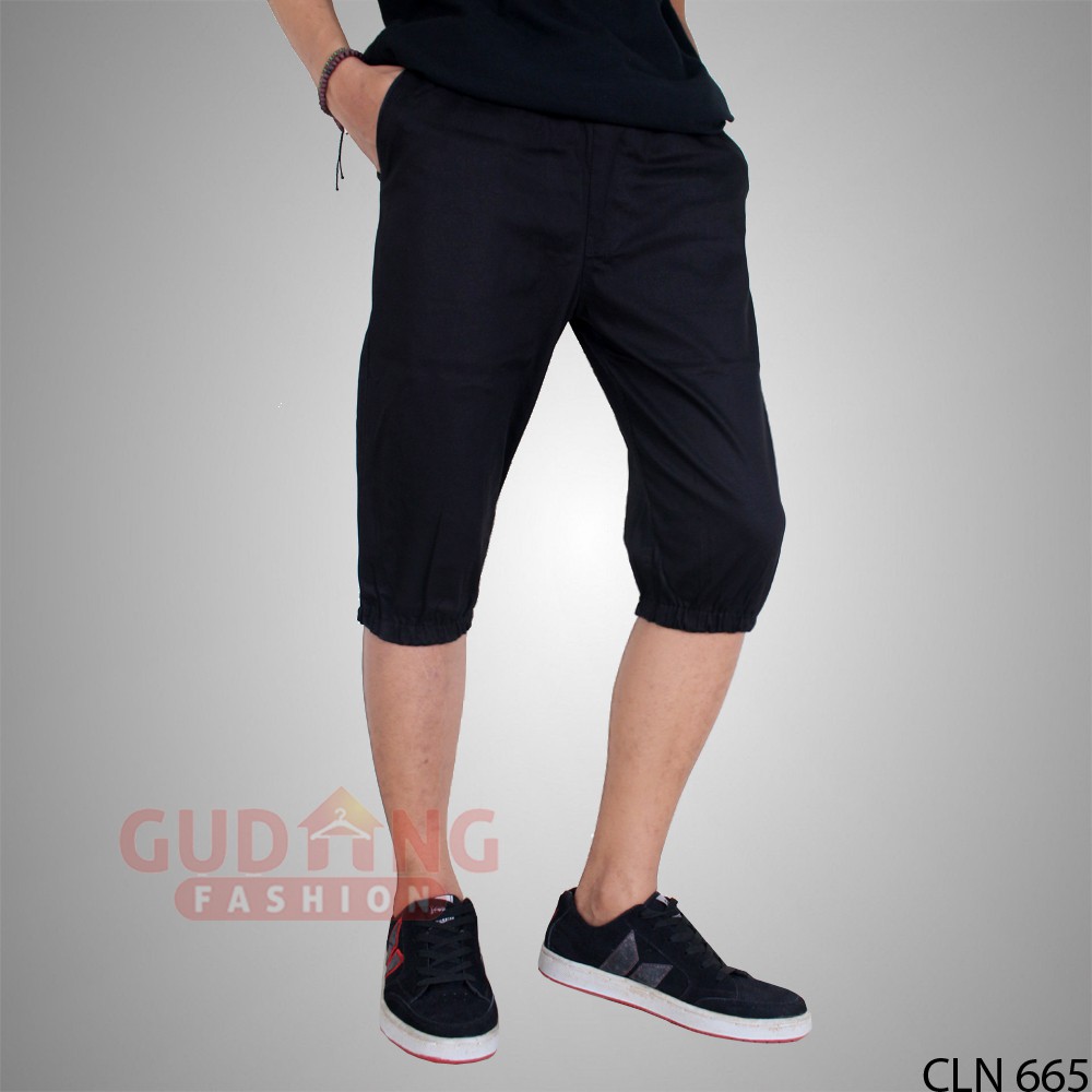 Celana Jogger Pendek Cowok - CLN 665