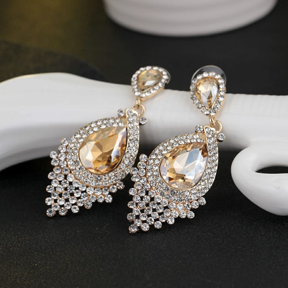 Retro Earring - Anting Giwang Model Tetesan Air Dengan Kristal + Rumbai Untuk Aksesoris Pengantin / Gaya