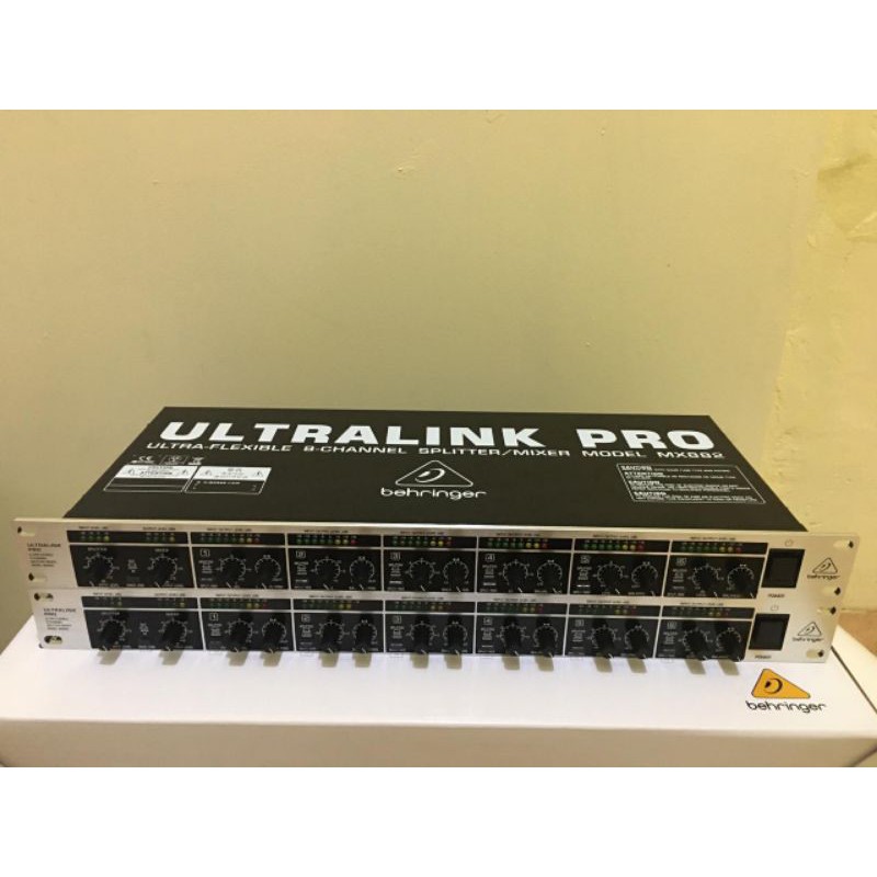 2Behringer MX882
