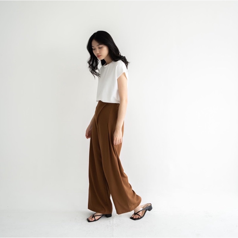 Beige Studio - Sumi Pants / Celana Panjang High Waisted Cullote Wanita