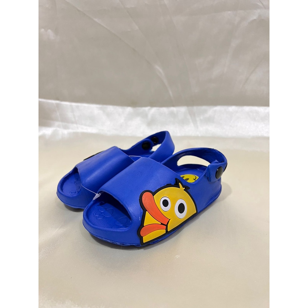 YT-725D-10 Sandal Bunyi Cit Cit Anak Cowok / Sandal Selop Anak Laki Laki Karakter Bebek Merek Yutu Ukuran 19-24