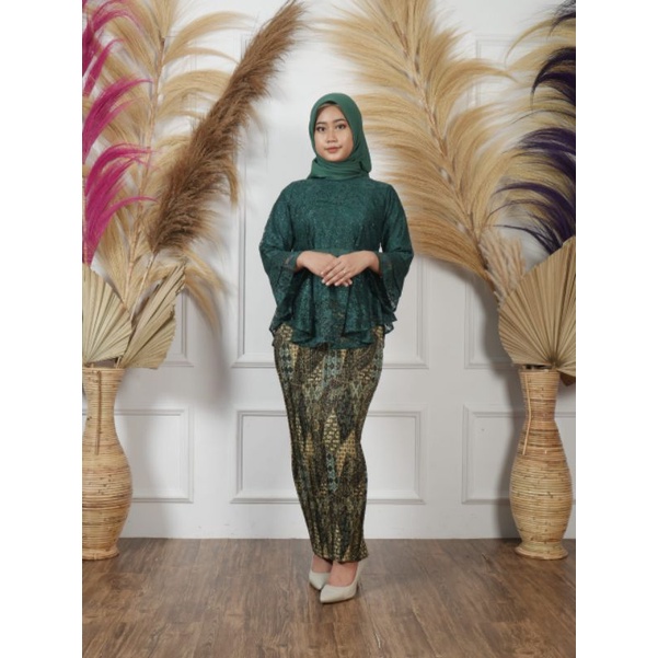 Atasan Kebaya Brokat / brukat Rinjani / kebaya lamaran / kebaya wisuda / kebaya modern PART 1-Hijau botol atasan