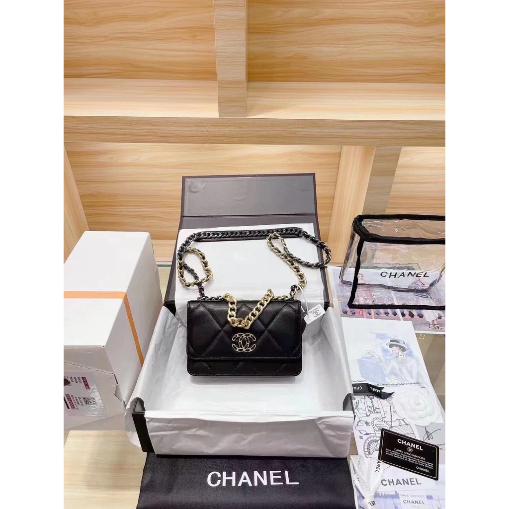 Chanel 19 WOC Bag with Box Magnet ( DOUBLE BOX ) 86092