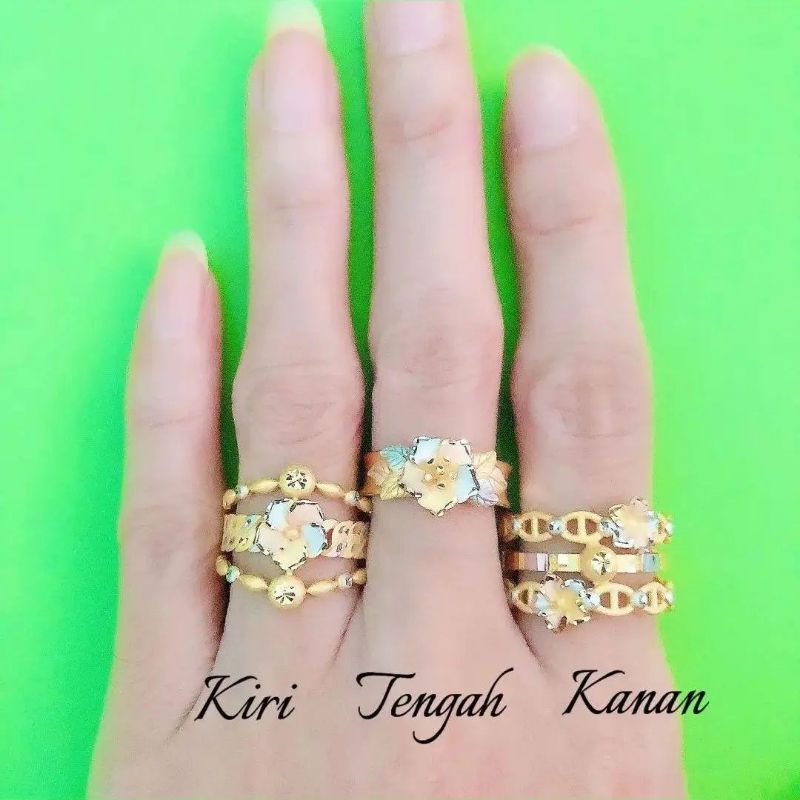 Cincin bunga tumpuk 3 warna UBS (1) kadar 375 8K