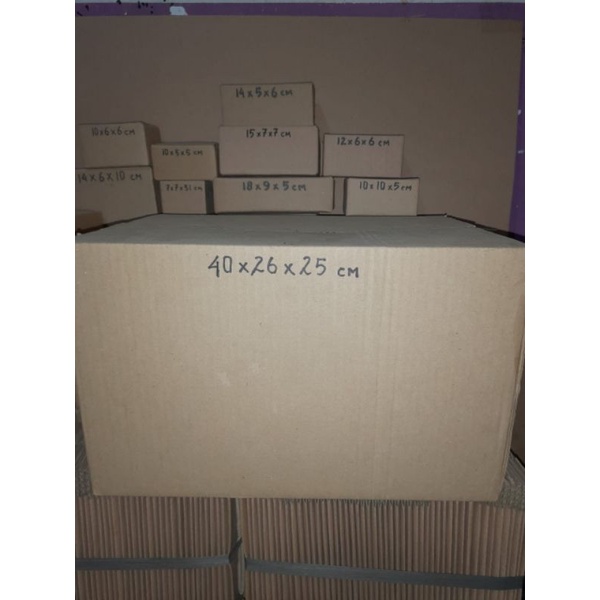 

Kardus 40x26x25 cm Baru tebal polos luar dalam