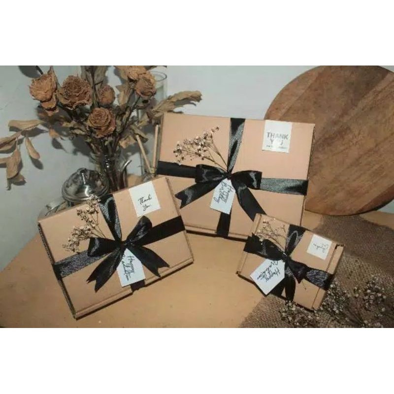 

KOTAK BRIDESMAID / BOX BRIDESMAID / PACKAGING / BRIDESMAID