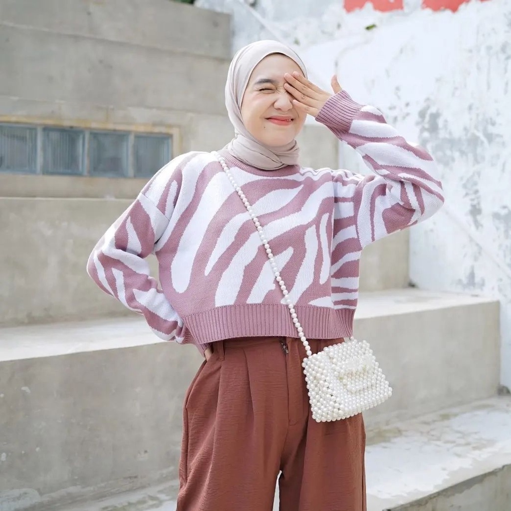 Sweater Cardigan Rajut Arabele Crop Blouse - Premium Motif Zebra | Dhea Fashion