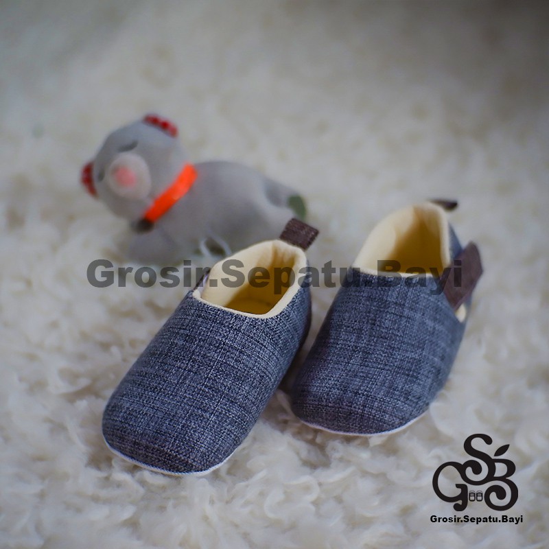 sepatu bayi baby shoes prewalker laki laki umur 2 sampai 14 bulan model velcro PREMIUM warna abu abu