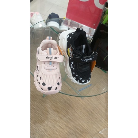 SEPATU ANAK ANAK MERK YONGKIDZ UKURAN 26-31