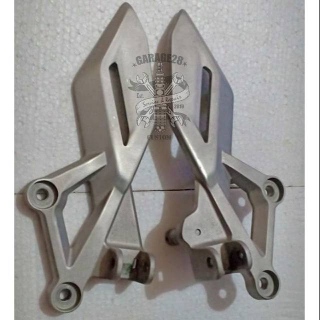 foot step footstep dudukan step depan cb 150 r led original copotan