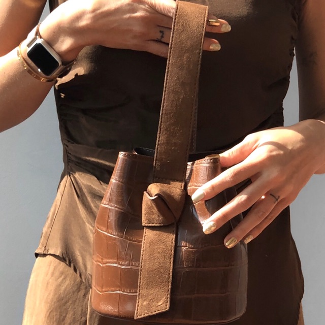 Kwani Wani Knot Bucket Milk Chocolate