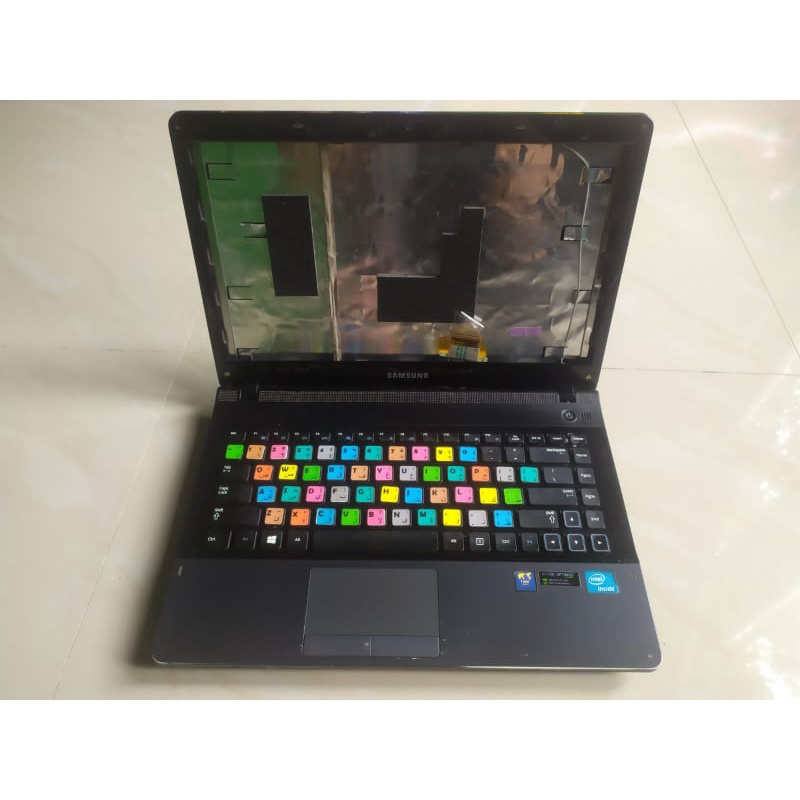 Casing case laptop samsung np300e np300e4 np300e4x fullset