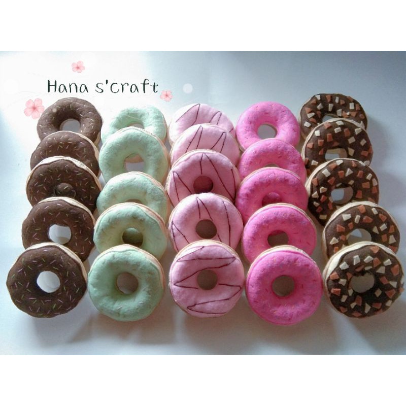 mainan donat bahan flanel