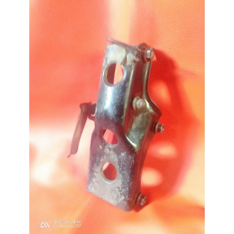 pangkon mesin tiger revo