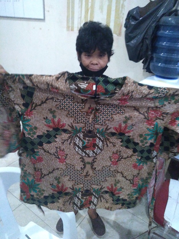 Atasan Batik Dolby Dolbi Dobby Doby Tenun Sutra Tulis Halus Katun Atbm Baron ,sarombit Atasan