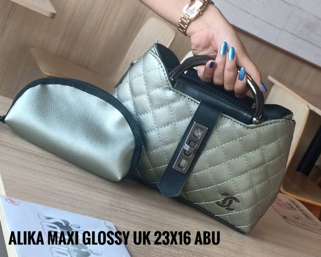 PREMIUM ！！！Chanel Alika Maxi Glossy 1kilo muat 2pc