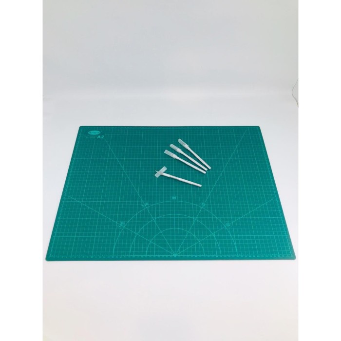 

Update [Paket Hemat] Cutting Mat A2 Double Side & Pen Cutter Design Knife Hemat