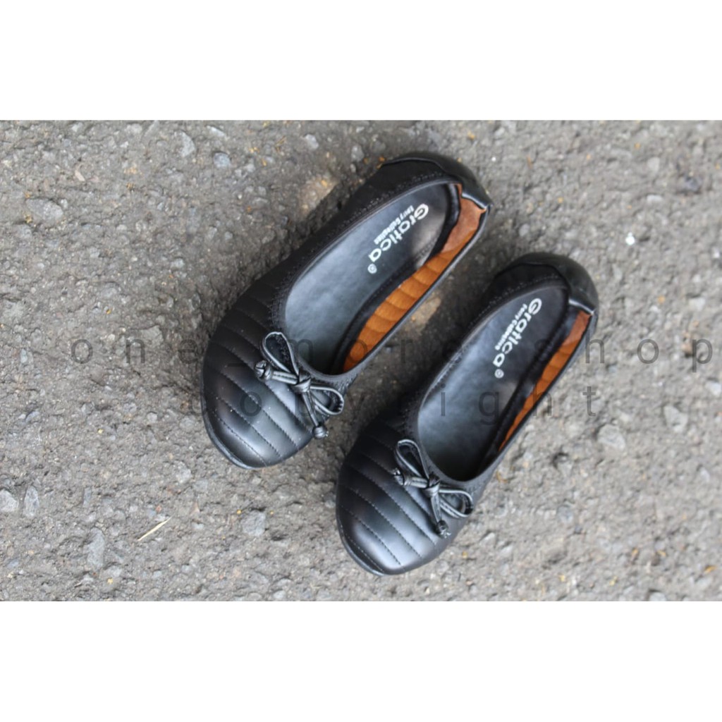 SEPATU WANITA ANTI GALAU GRATICA DR37
