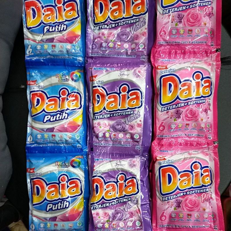 daia deterjen sachet 23 gr isi 6