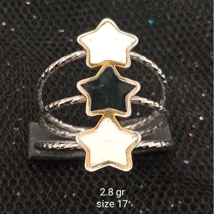 Cincin Emas 17K - 2.8 gr Kadar 750 - 1067