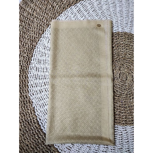 PL  Tapis Butternut Buttonscarves