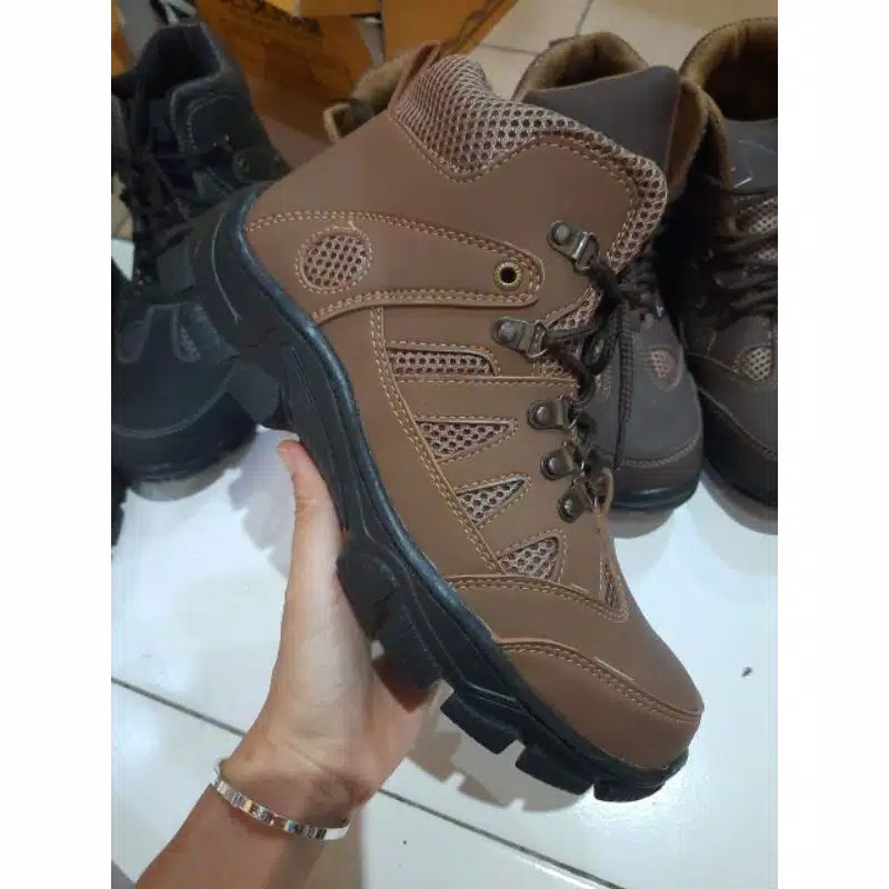 Sepatu Safety pria Beckham Paramount Ujung Besi, sepatu kerja sepatu outdoor bisa COD