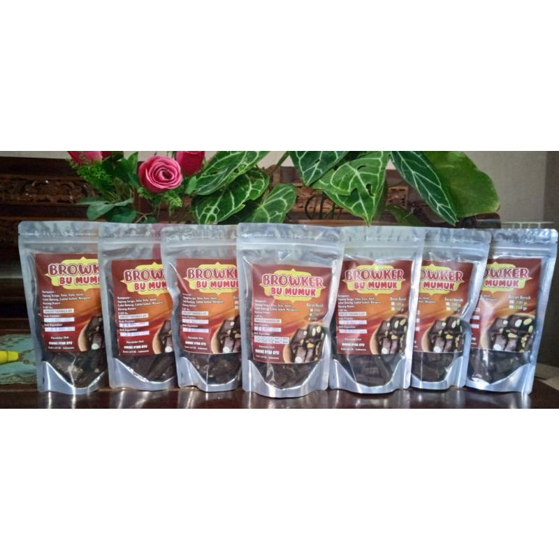 

Browker brownies kering 100g khas oleh oleh kediri