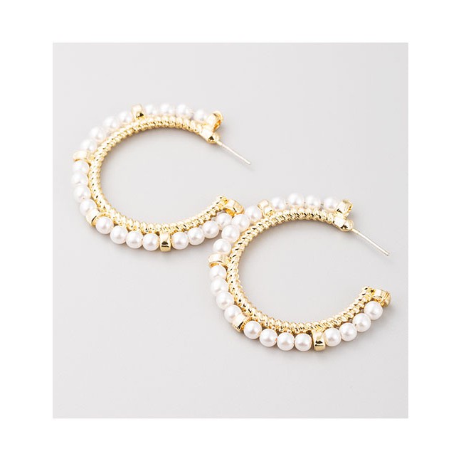 LRC Anting Tusuk Fashion White C-shaped Pearl Alloy Earrings D94278